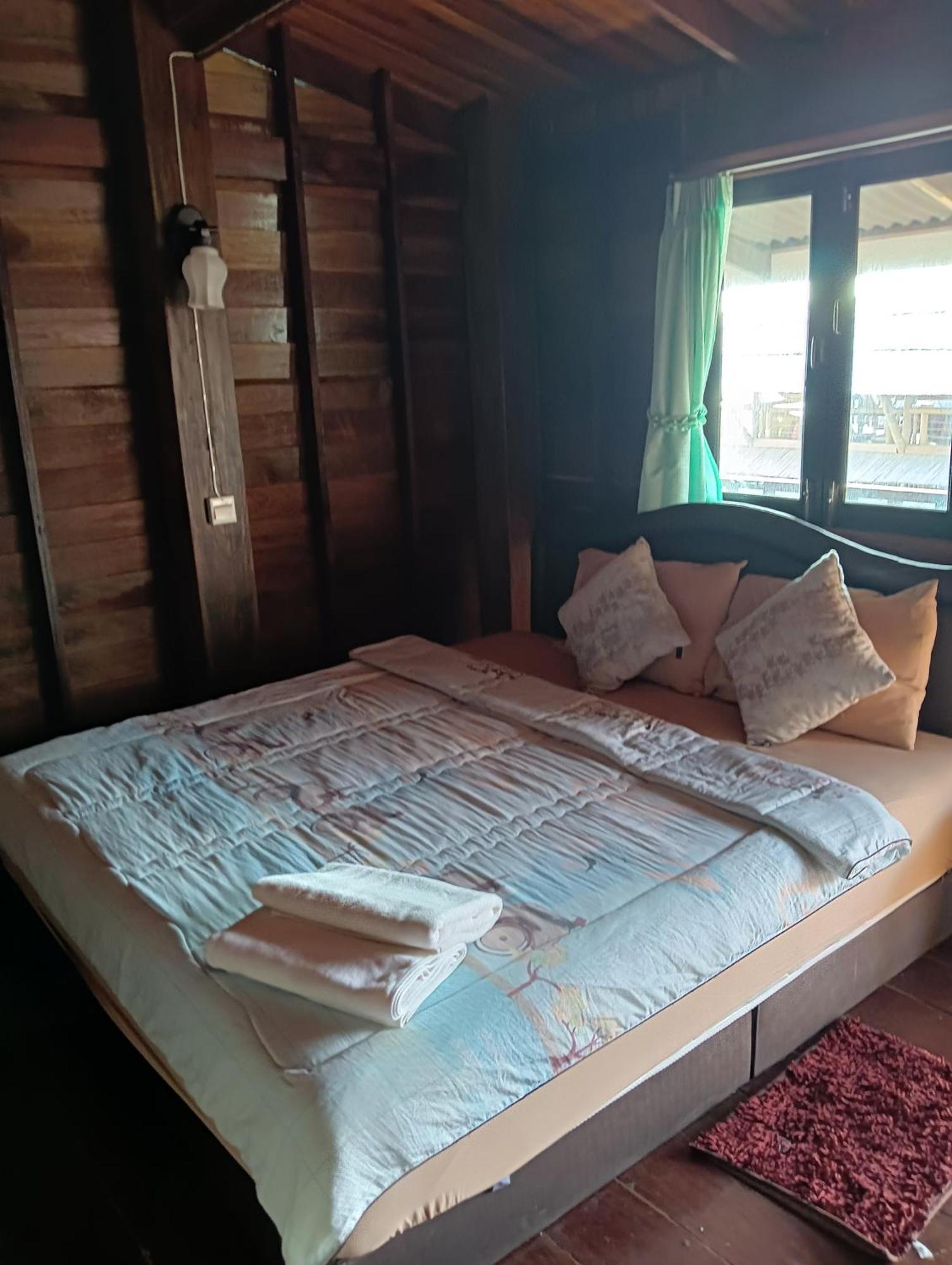 Tonmai Suite II Ko Por Екстер'єр фото