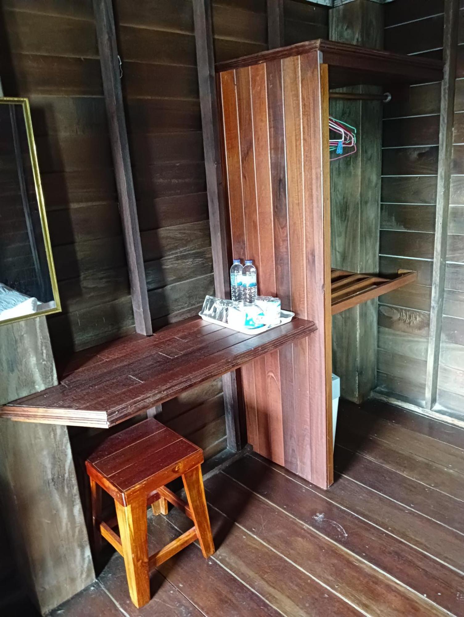 Tonmai Suite II Ko Por Екстер'єр фото
